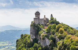 Lēti lidojumi uz San Marino